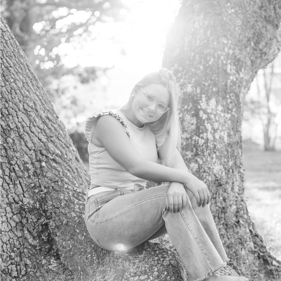 Meet your Posher, Addisen - Picture 1 of 1